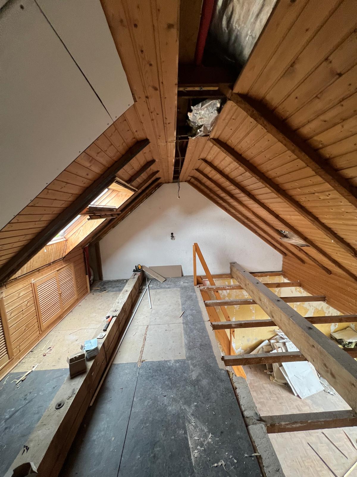 Dachboden Speicherausbau – Rohbauphase Dachstuhl