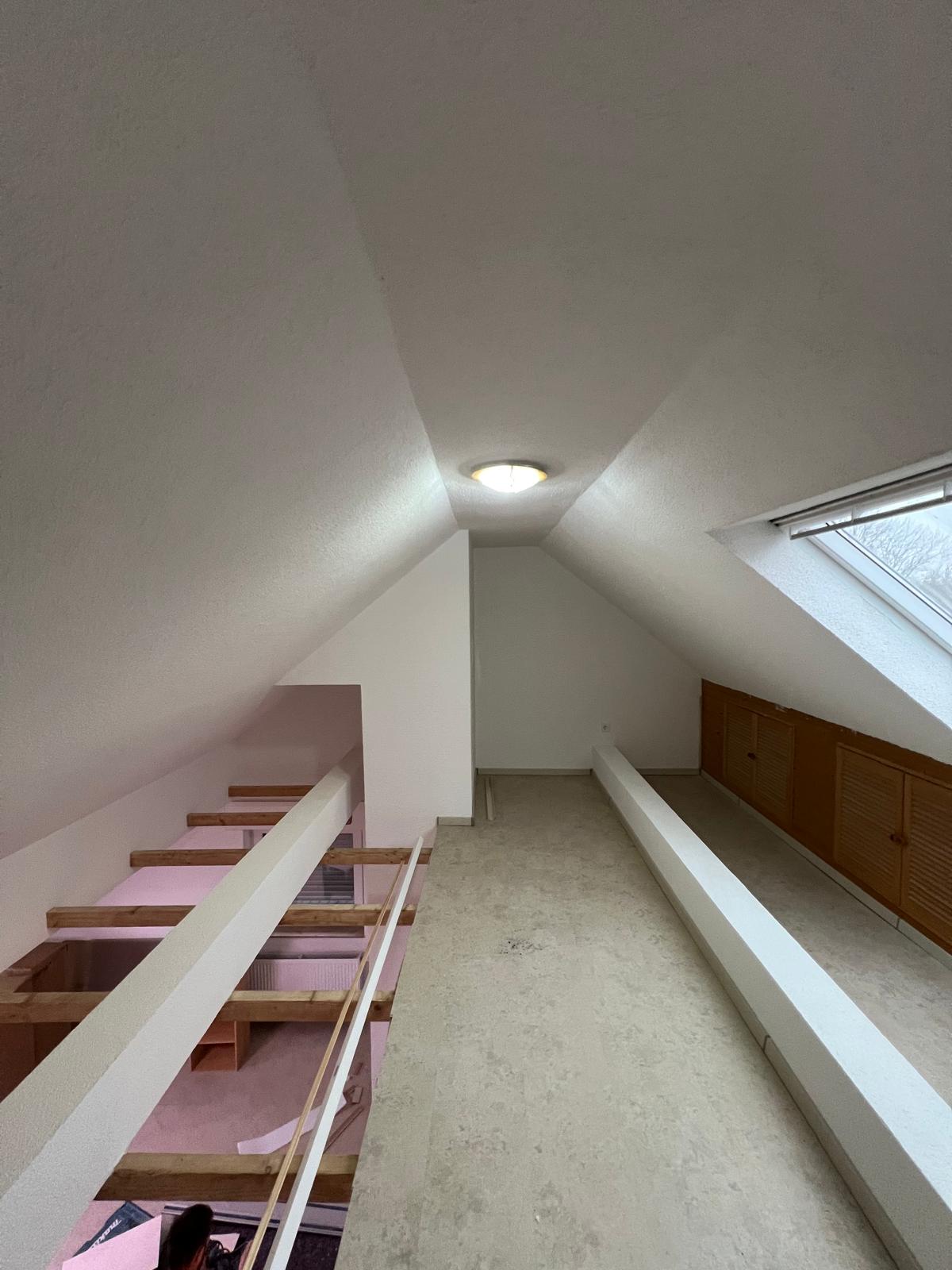 Fertiger Dachboden Speicherausbau – heller Wohnraum Triaform GmbH