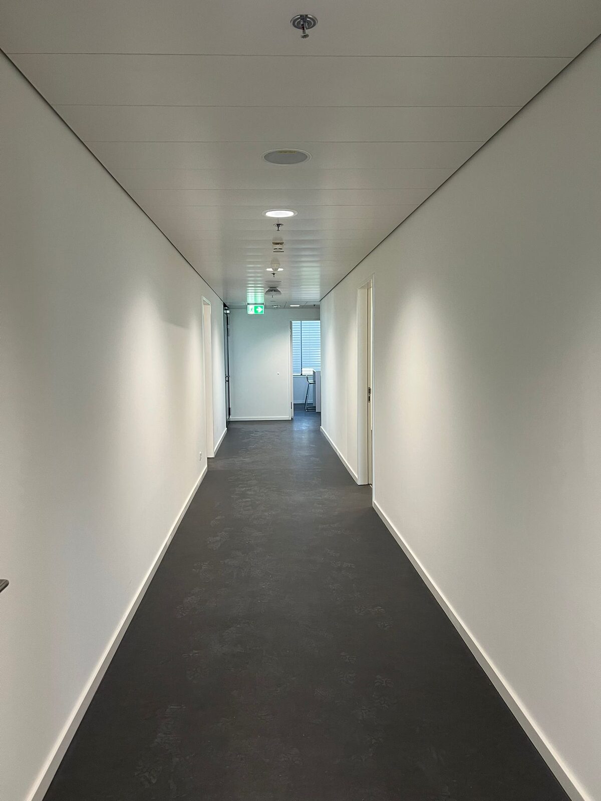 Feuerwache – Technikflur Innenputz