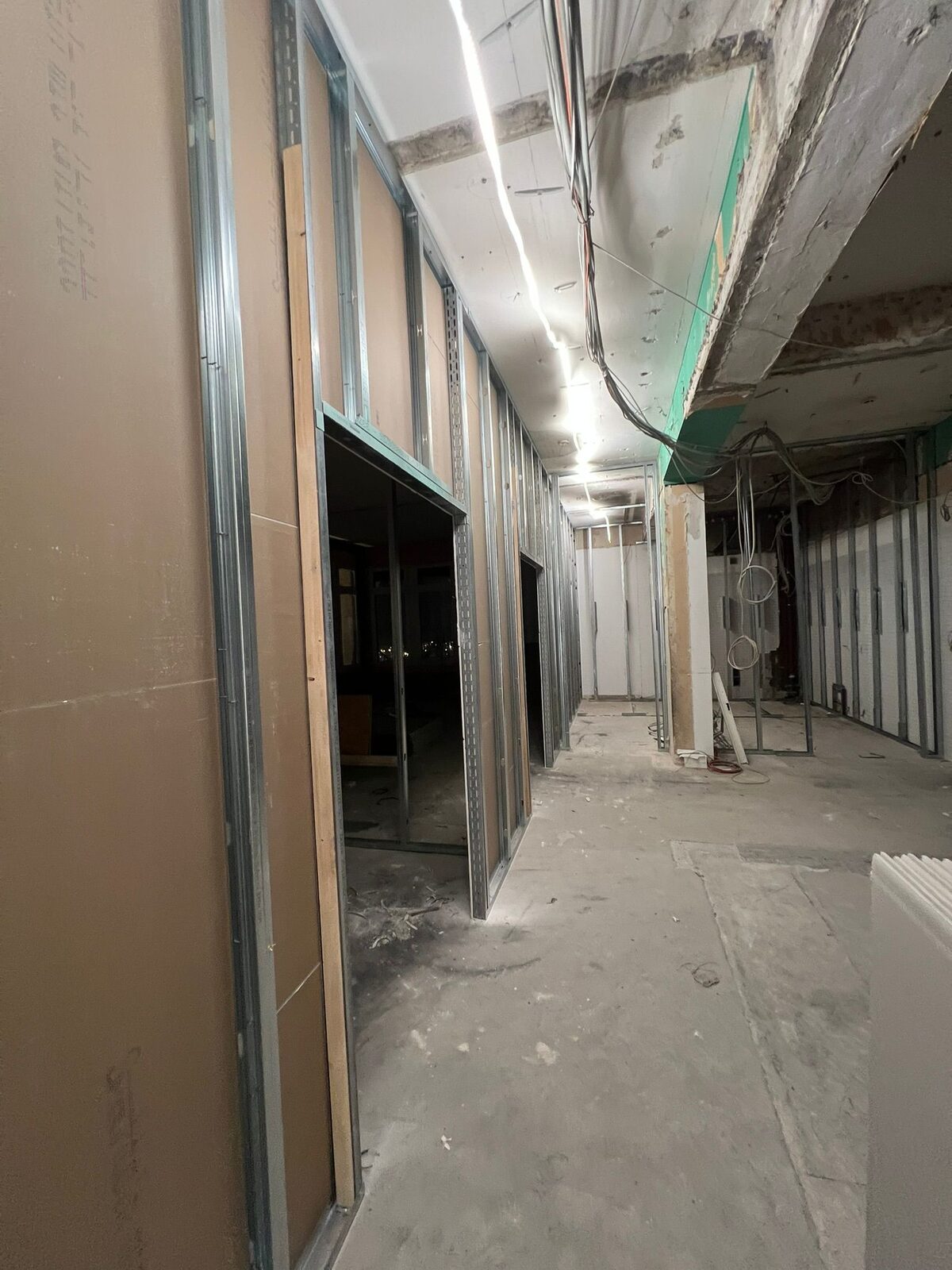 Königsallee WZ-Gebäude – Trockenbau Korridor beplankter Wände