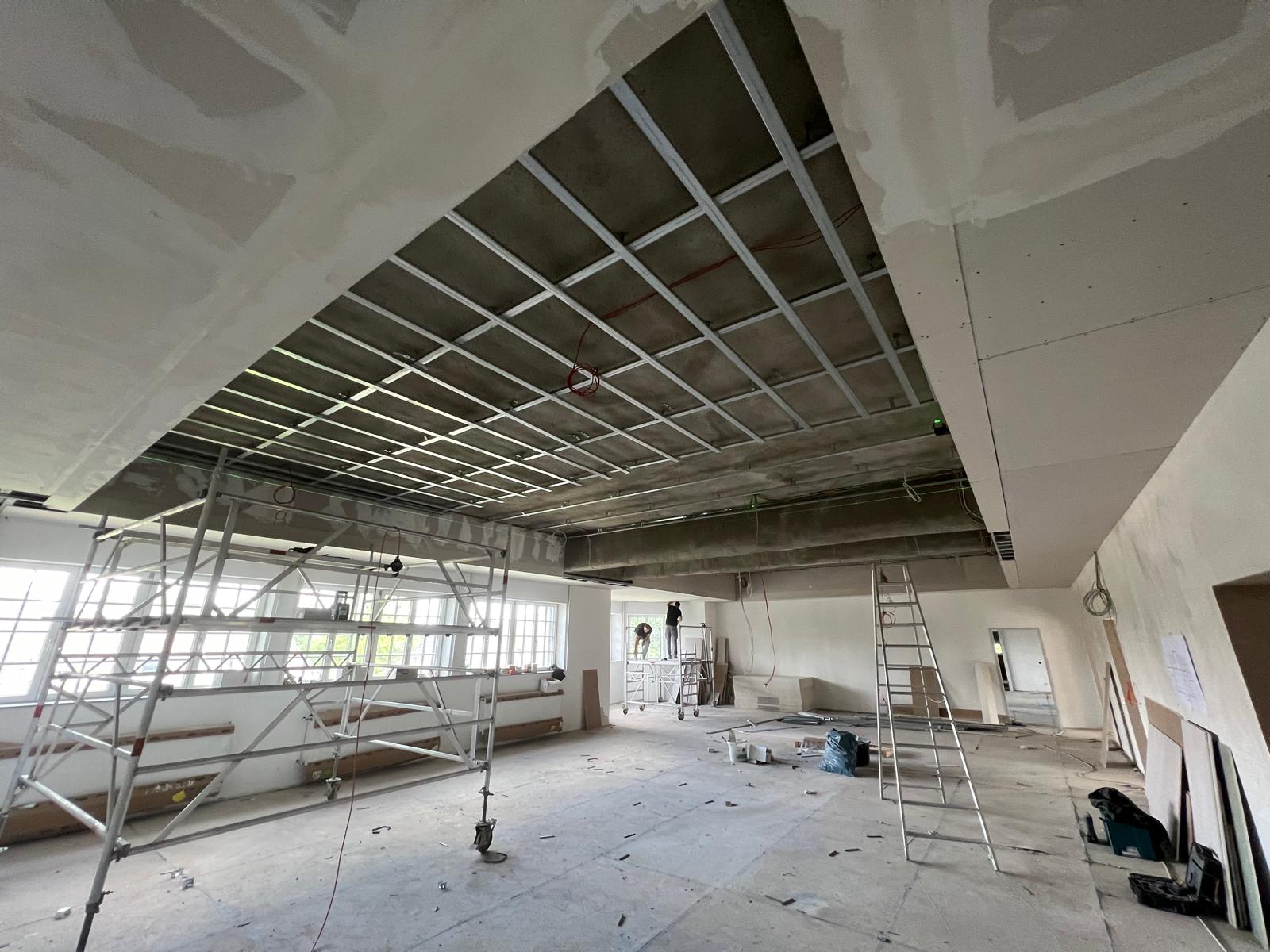 Schule Kempen – MF-Decke und GK-Beplankung Seitenbereich