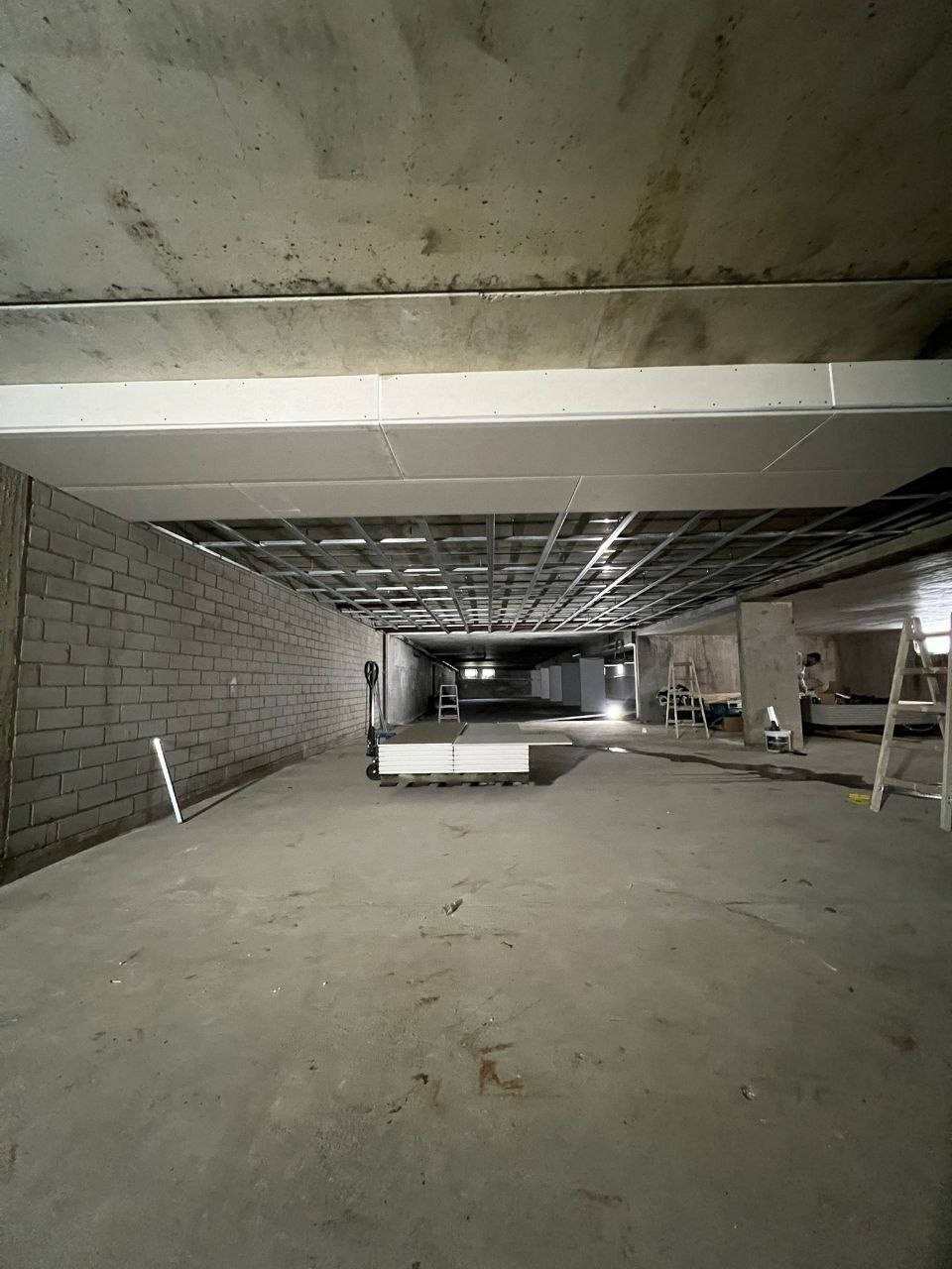 F90 Tiefgarage Aachen — Teilbereich fertig